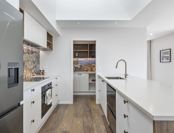 011 Open2view ID596521 Armadale