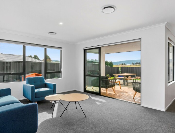 439f4ff61bea5a9ce3b2a770381eae8769664b73