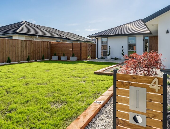 ba6553dd58949c1b8d13258260081a6d064c6f99